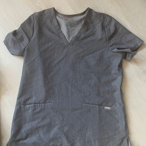Figs scrub top
